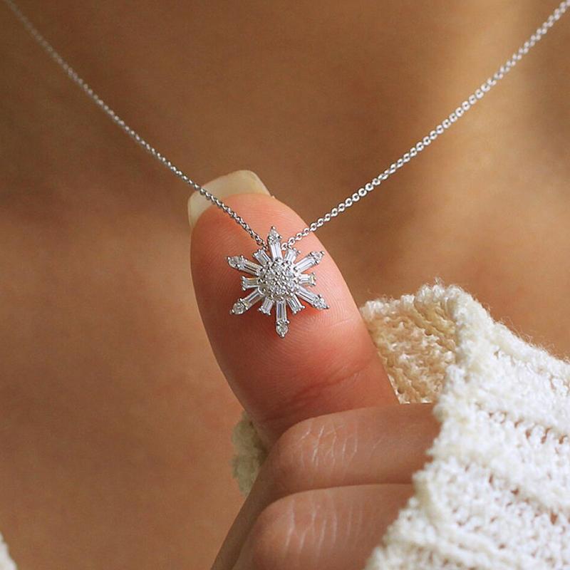 

Ожерелье с подвеской Huitan Shinning Snowflake, изящные женские аксессуары для помолвки с блестящими цирконами, изящные повседневные украшения 45CM