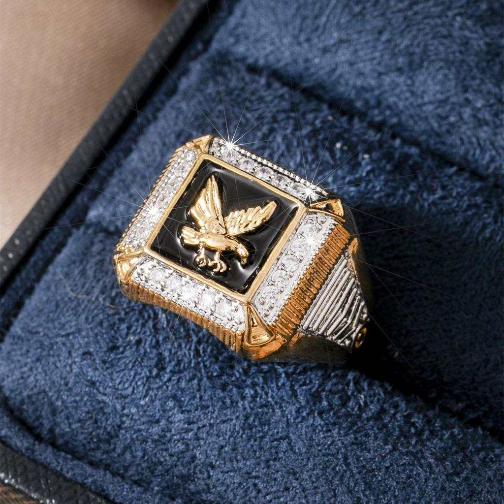 Luxury, high-end, atmospheric, men's fashionable eagle ring with diamond inlay around the perimeter, versatile ring with temperament