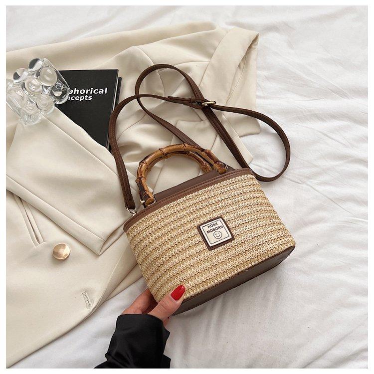 Textured Bamboo Handle Woven Bag for Thailand Tourism and Vacation Fashion Crossbody Straw Woven Bag