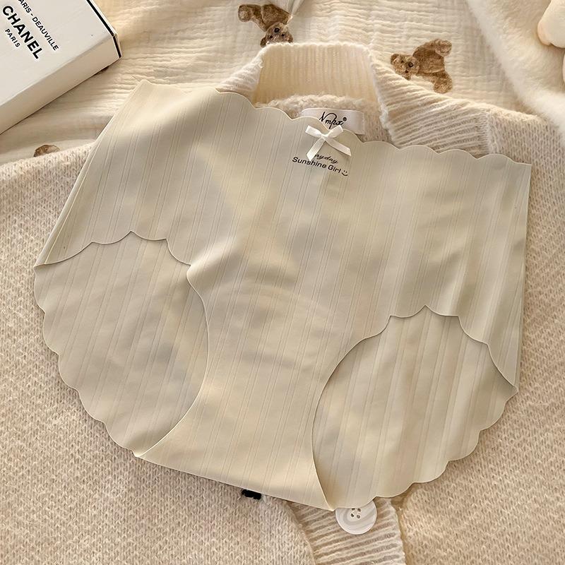 Women Mid Waist Seamless Antibacterial Ice Silk Panties With Pure Cotton Crotch