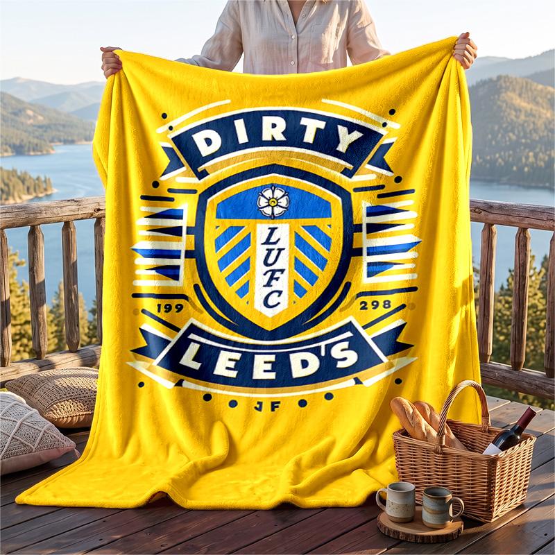Warm Flannel Blanket Leeds United Pattern, Lightweight Comfortable Throw Blanket for Bed Sofa Use