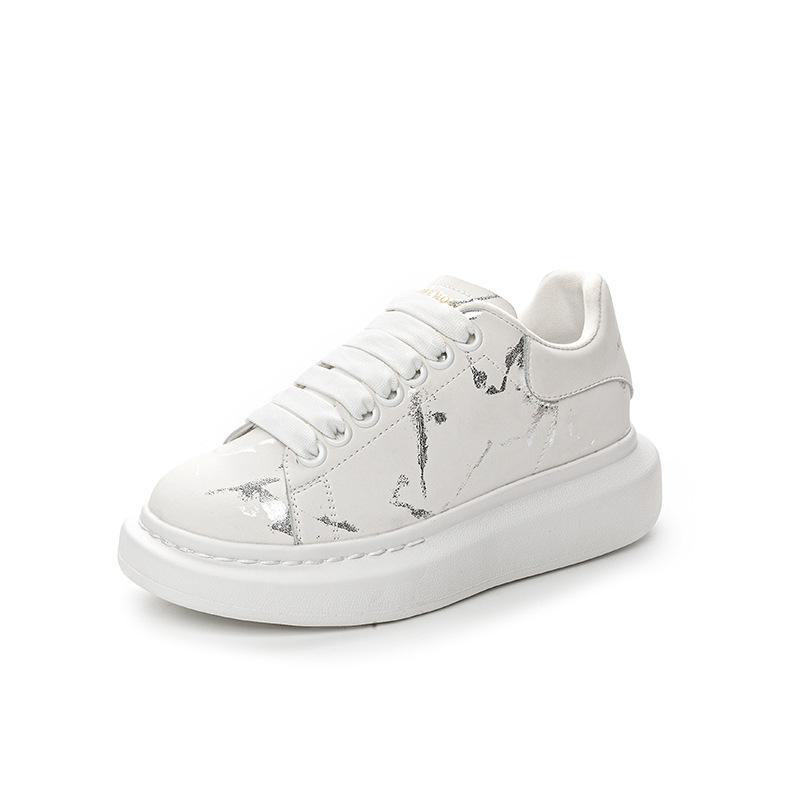 

Leather board shoes women s four seasons new graffiti printing thick sole heightening sense lightweight casual versatile white shoes 35 белый