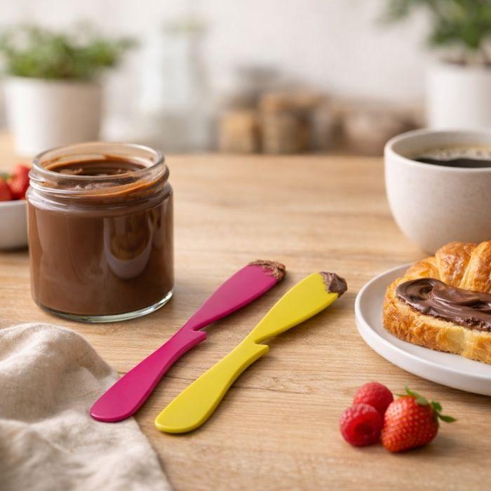 Küchenutensilien - GUTES APPETIT - Set mit 2 Streichspateln - 19 cm - Zufällige Farben - Lebensmittelechter Kunststoff