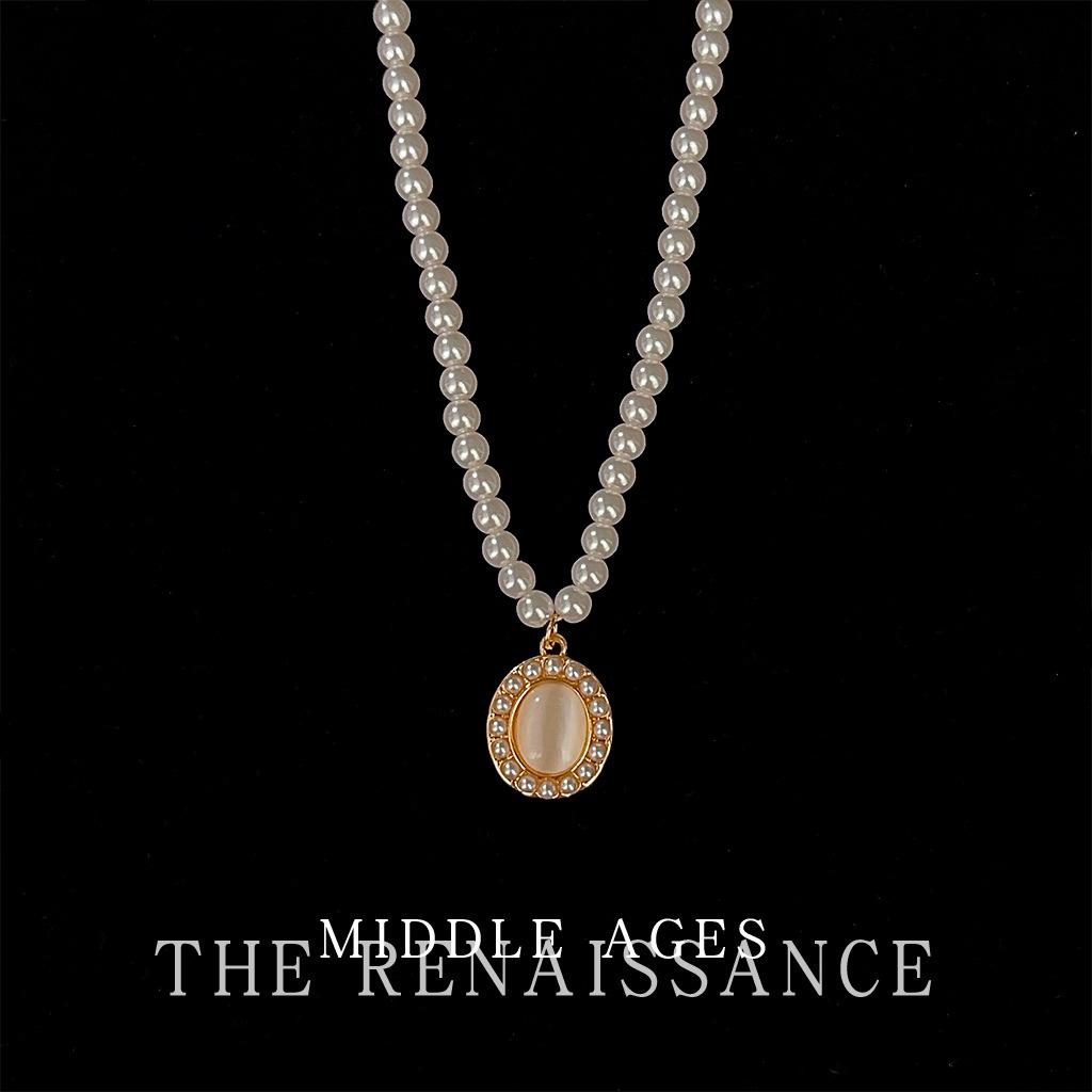 French Vintage Opal Pearl Necklace Court Style Collarbone Chain Sweater Chain