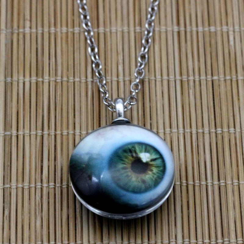 Gothic Style Vitreous Eyeball Pendant Necklace Unique Punk Chain Jewelry For Men Daily Wear