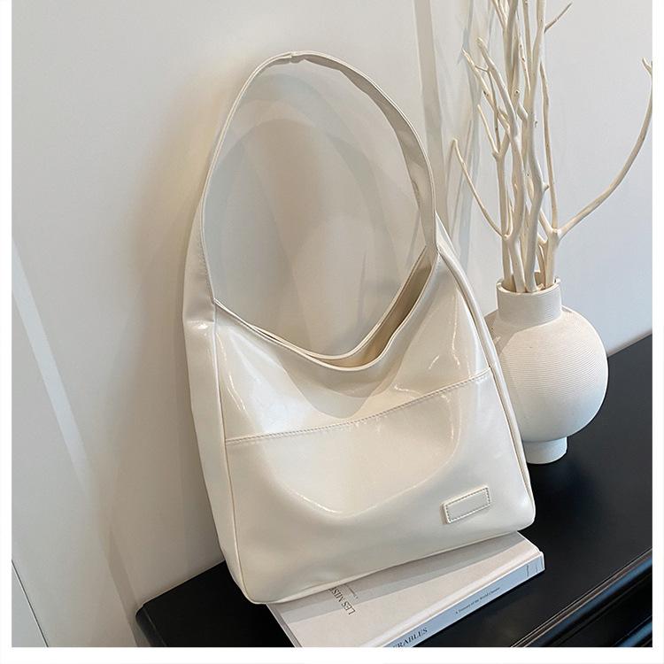 Classic bag, high-end sense, large-capacity retro women's bag, simple commute, underarm bag, shoulder bag, source product