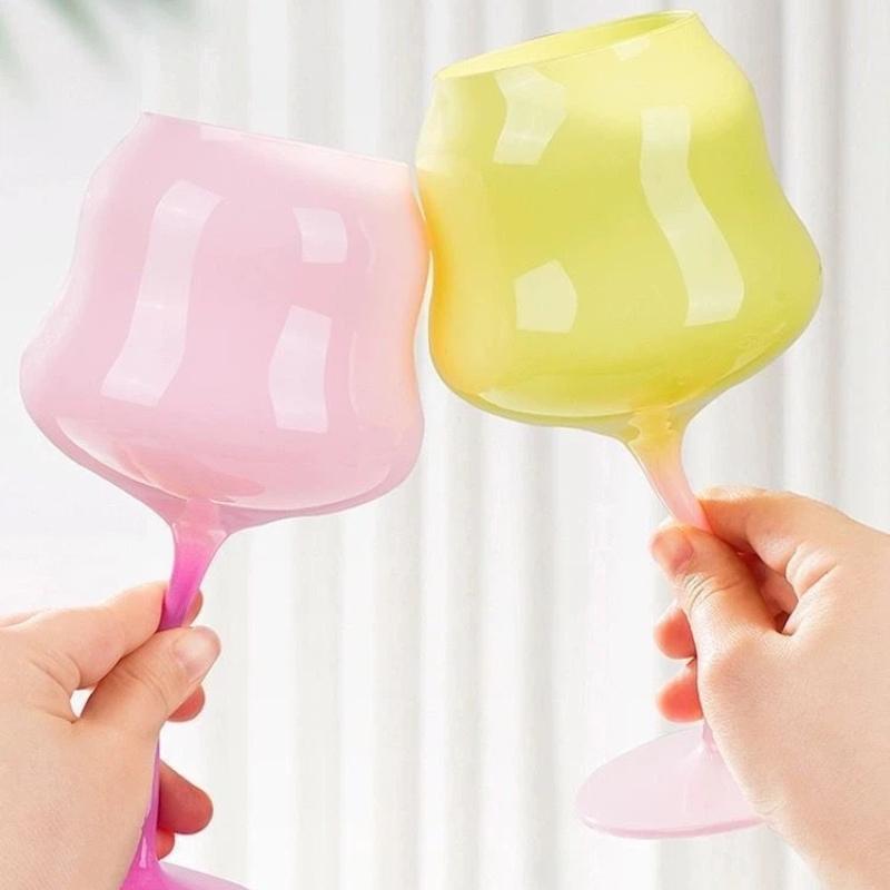 Aesthetic Twisted Crystal Glass Goblet, Pastel Pink Macaron Style High Stem Drink Cup for Juice, Milk & Beverages