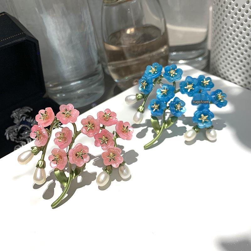 Ethnic Style Cheongsam Brooch: Pink Floral Forget-Me-Not Corsage - Perfect Valentine's Gift