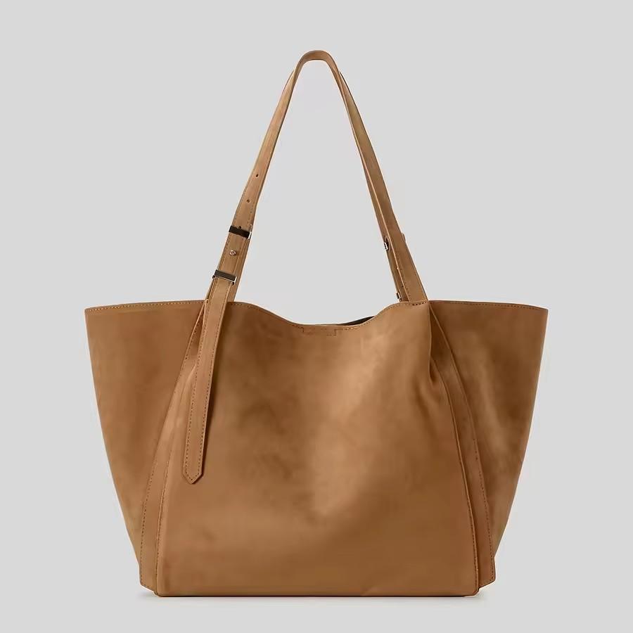 2025 New Autumn Large Capacity Vintage Tote Bag for Women Designer Luxury Sand Matte Shoulder Crossbody Bag Trendy Commute Bags