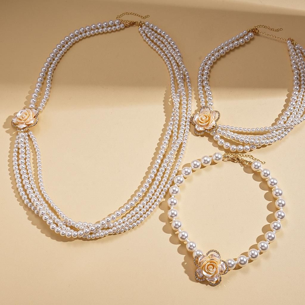 Imitation pearl beaded resin diamond flower multi-layer sweater chain elegant temperament necklace