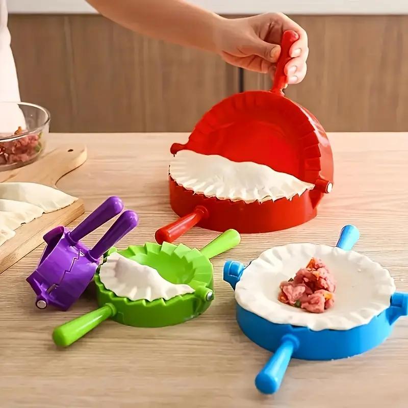5PCS Dumplings Maker Mold Hand Dough Press Dumpling Clip DIY Ravioli Pie Mould Maker Kitchen Pastry Tools Cooking Accessories