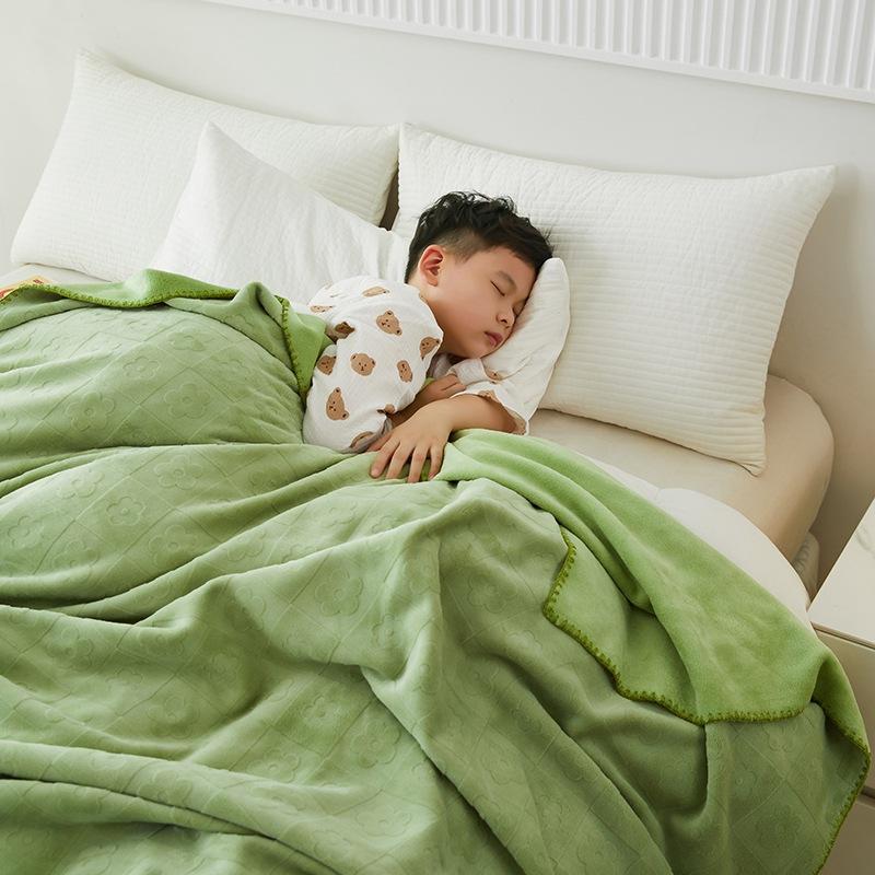 Solid Jacquard Air Conditioning Blanket Anti-Static Warm Nap Blanket For All Seasons Milk Velvet Multifunctional Travel Shawl