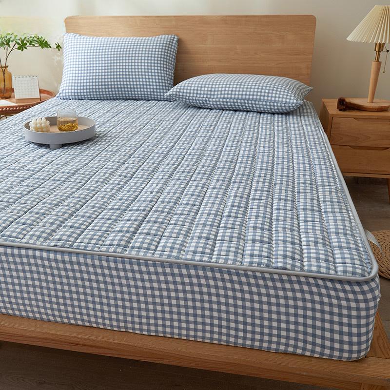 2024 Skin-Friendly Waterproof and Anti-Slip Cotton Mattress Protector