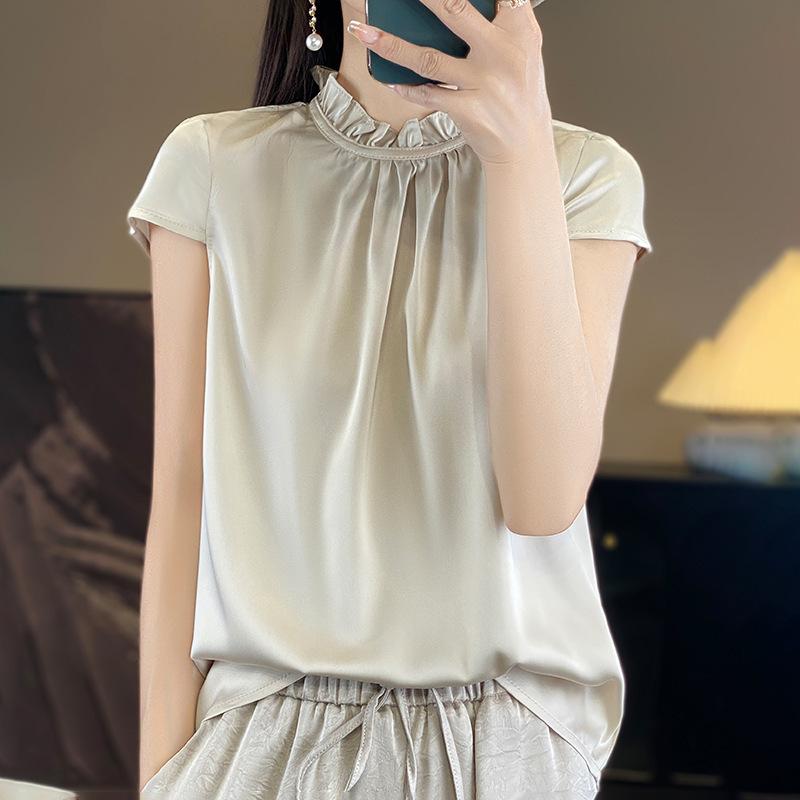 Top T-shirt da donna estiva in seta a collo mezzo alto con design laterale ad orecchio di legno, colore unito, top canottiera a maniche corte