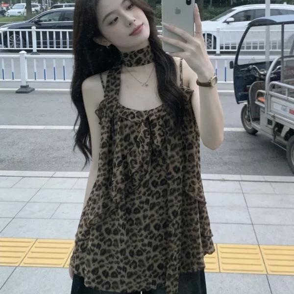American Spice Girl leopard print lotus leaf edge sling vest for women's summer wear with neck strap, beautiful loose sleeveless top