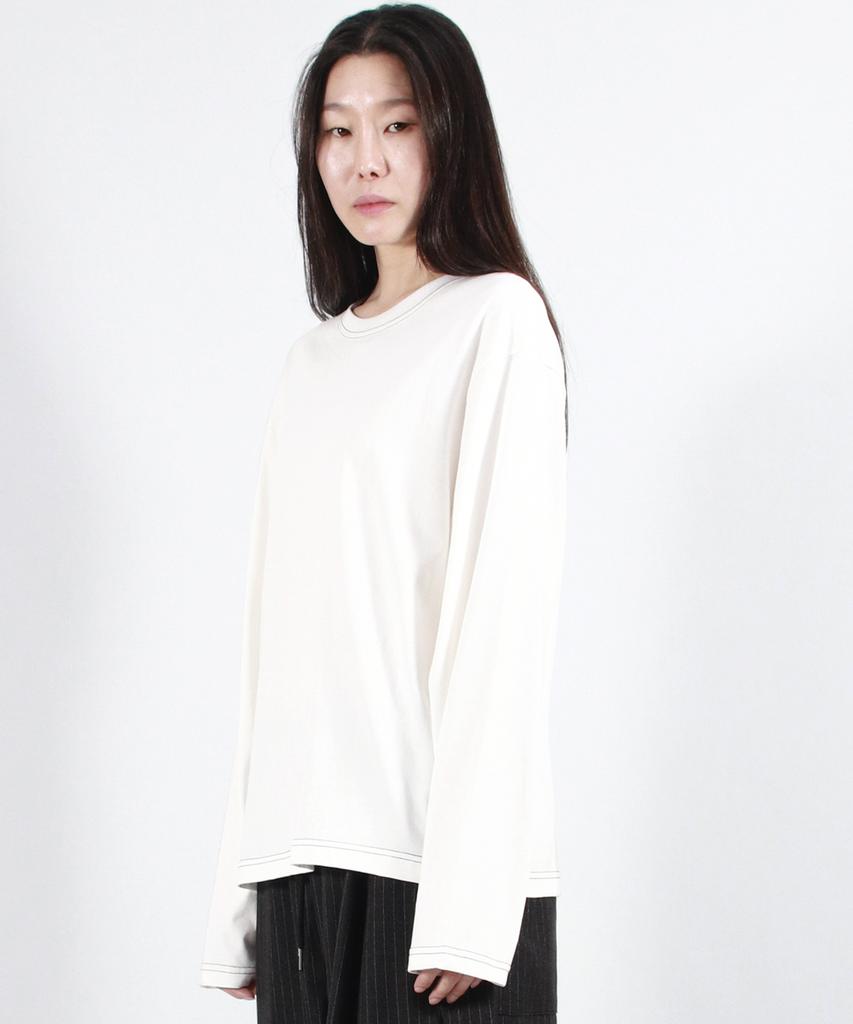 Deumakeu Outstitch Loose Fit Long Sleeve Tee - White