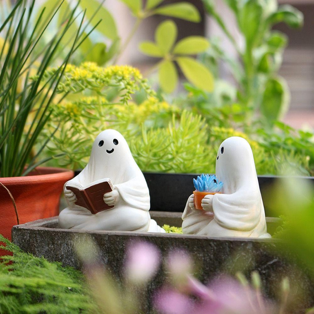 2pcs Resin Sitting Figure Cartoon Ghost Sculpture Funny Halloween Ghost Ornaments  Courtyard