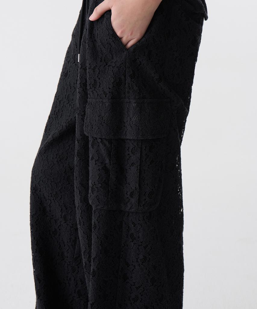 MUSINSA STANDARD WOMAN Women'S Floral Lace Wide Cargo Elastic Pants [Black]