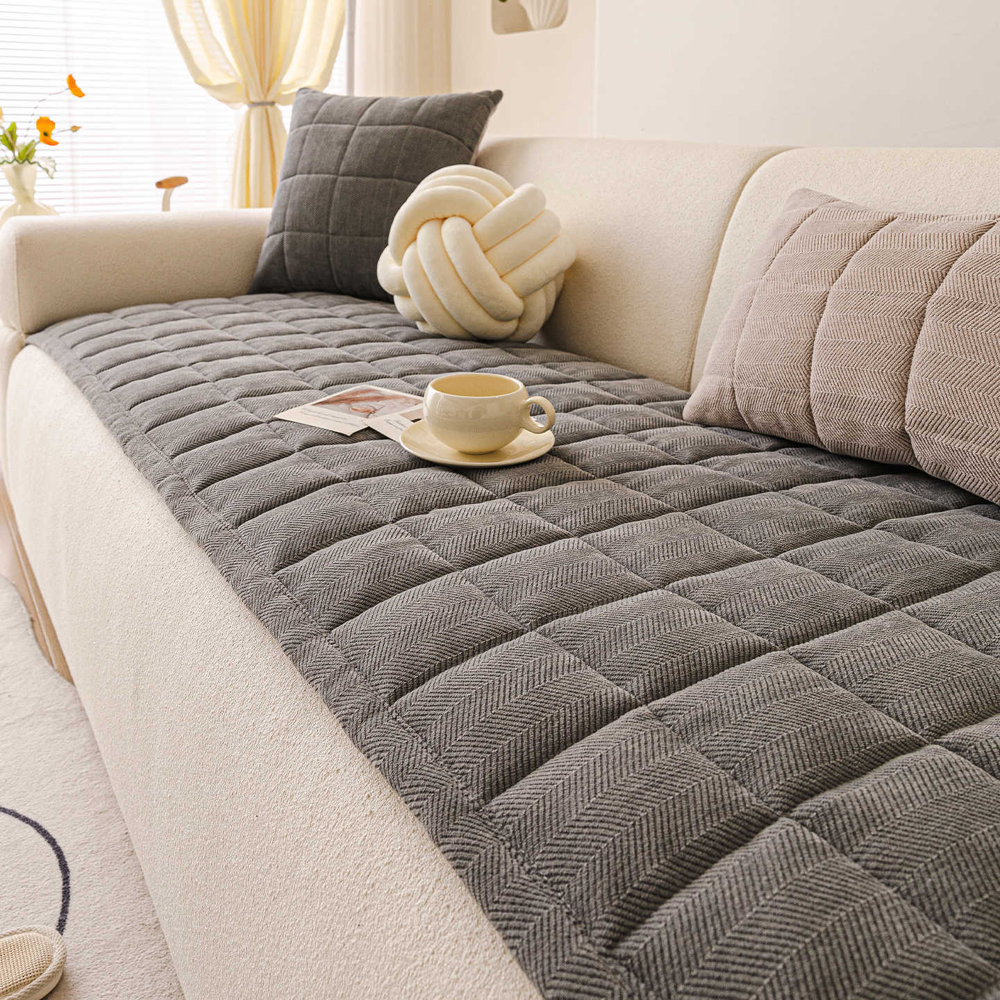 

Подушка для дивана с узором «елочка», утолщенная, всесезонная, шенилл, новинка 2025, подушка для дивана с прямым рядом, противоскользящая накидка из ткани 45X45cm pillow cover