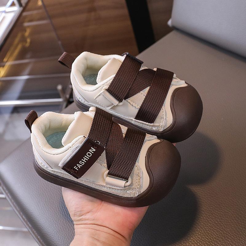 

Детские кроссовки для мальчиков, новые теннисные туфли в стиле пэчворк для девочек, модные универсальные детские повседневные прогулочные туфли, дышащие, нескользящие 21 хаки