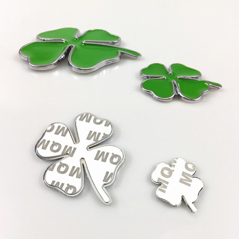 Emblema Metallico Universale Portafortuna per Auto Adesivo Indicatore Laterale Adesivo 3D Quadrifoglio per Auto Etichetta Laterale per Carrozzeria Copri Graffi Regalo