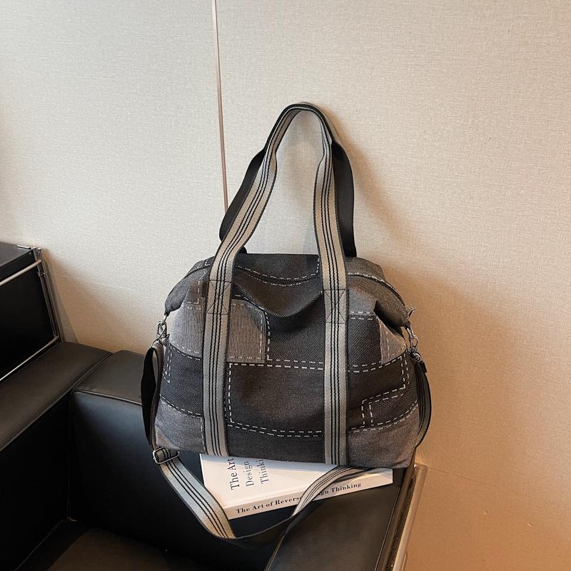 

Large capacity cloth bag women s new summer versatile messenger bag casual shoulder student class tote bag чёрный