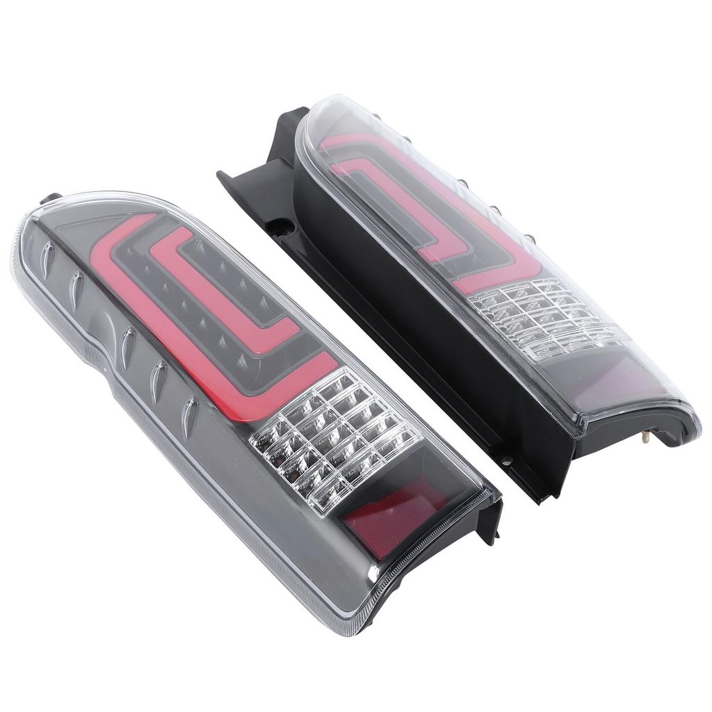 Pair LED Taillights Assembly Quadrate Tail Lamp Fit for Hiace 200 Commuter Van 2005 2017Transparent Lens