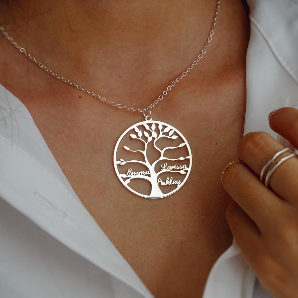 Engraved Family Name Necklace Personalized Name Necklace Tree of Life Necklace Multiple Names Jewelry Gift for Family and Mom
