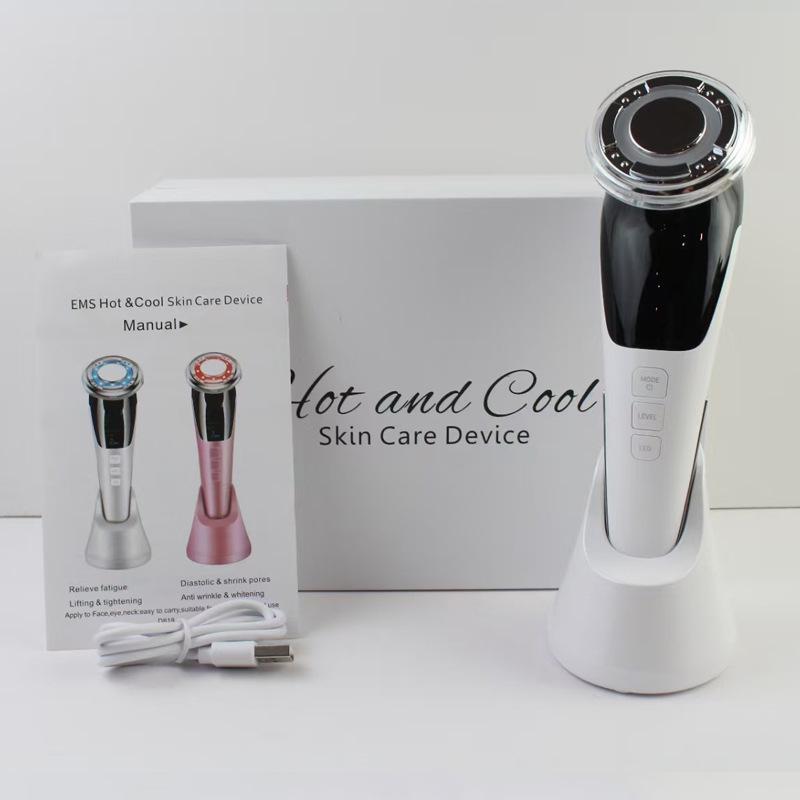 

Микротоковый EMS прибор для лифтинга и укрепления лица с горячим/холодным светом и вибрационным массажем English Manual белый