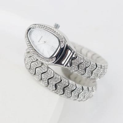 Horký výprodej Stříbrné Zlaté Křemenné Hodinky Dámská Móda Unikátní Had Plně Diamantové Hodinky Pro Ženy Bling Luxusní Hodinky Hodiny Relogio