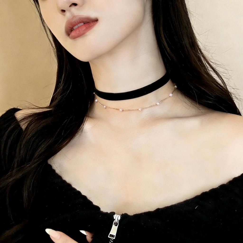 Vintage Wine Red Velvet Pearl Choker Necklace