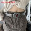Ceinture Punk Style Rétro Cœur Gaufré Avec Boucle en Alliage Pour Passionnés de Mode Gothique Sombre