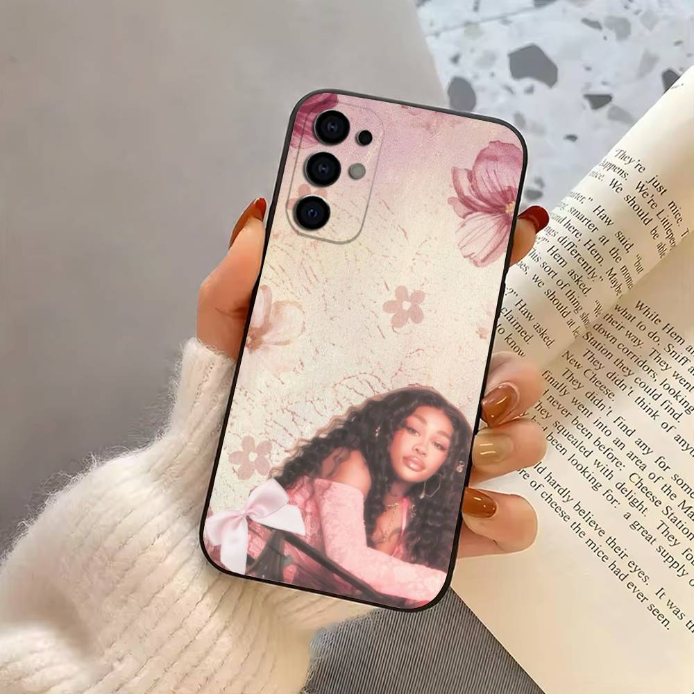 Cool Singer S-SZA-SZA-S Phone Case For Samsung S25,S24,S21,S22,S23,S30,Ultra,S20,Plus,Fe,Soft Silicone Black Cover