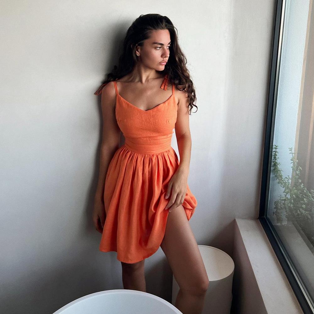 

Женское легкое мягкое нежное летнее платье элегантное струящееся повседневное шикарное без рукавов А-силуэта минималистский дизайн XS оранжевый