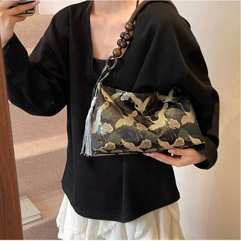 Fashion Chinese Retro Style Embroidered National Style Shoulder Bags Tassel Decoration New Women'S Handbags