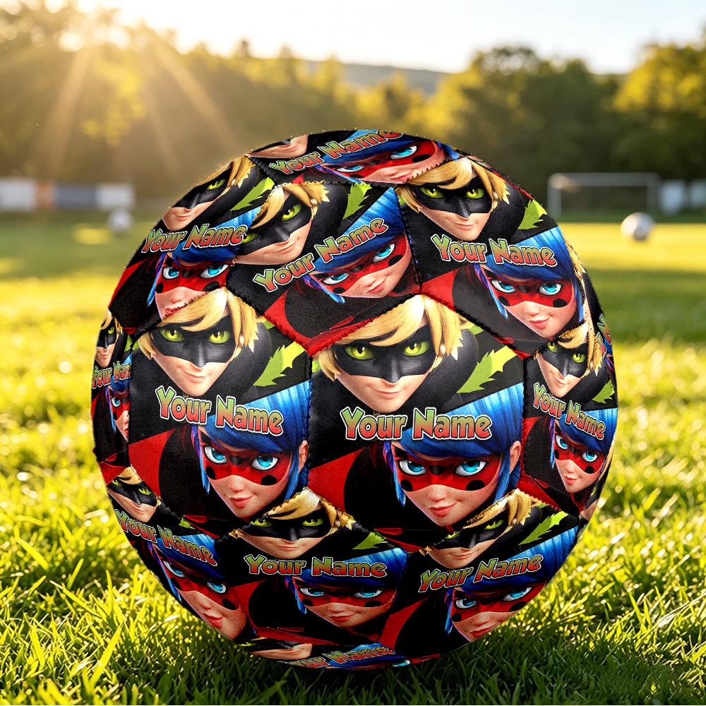 Individueller Name Text Größe 5 Fußball, Miraculous Ladybug Standard Trainingsfußball