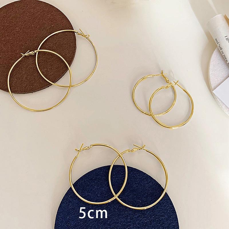 Exaggerated Large Plated Ear Clips Light Luxury Niche High-end Unique Design Trendy Gift Elegant Lady's Classic Casual Jewelry