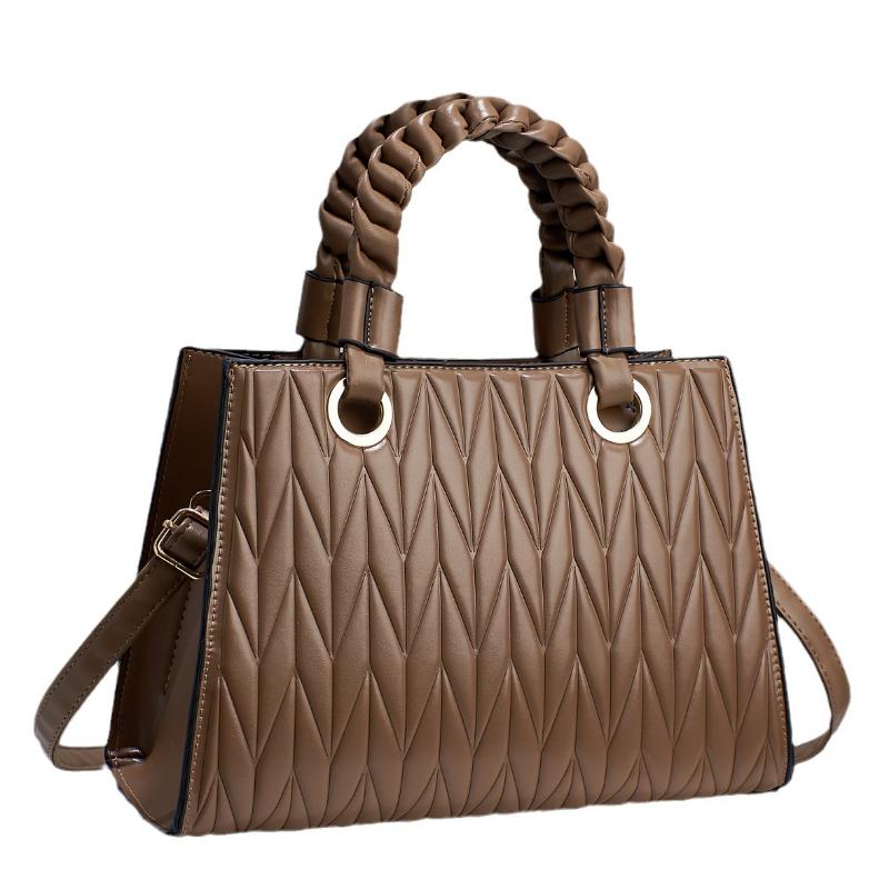 Die Tasche ist atmosphärisch, hat ein großes Fassungsvermögen, ist vielseitig, eine Schulter-, Umhänge-, Handtasche, hochwertig und modisch.