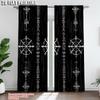 2 Stück Schwarzer Hintergrund Wikinger-Symbol Lichtfilternde Vorhänge Polyester Perfekt für Schlafzimmer Wohnzimmer Dekor