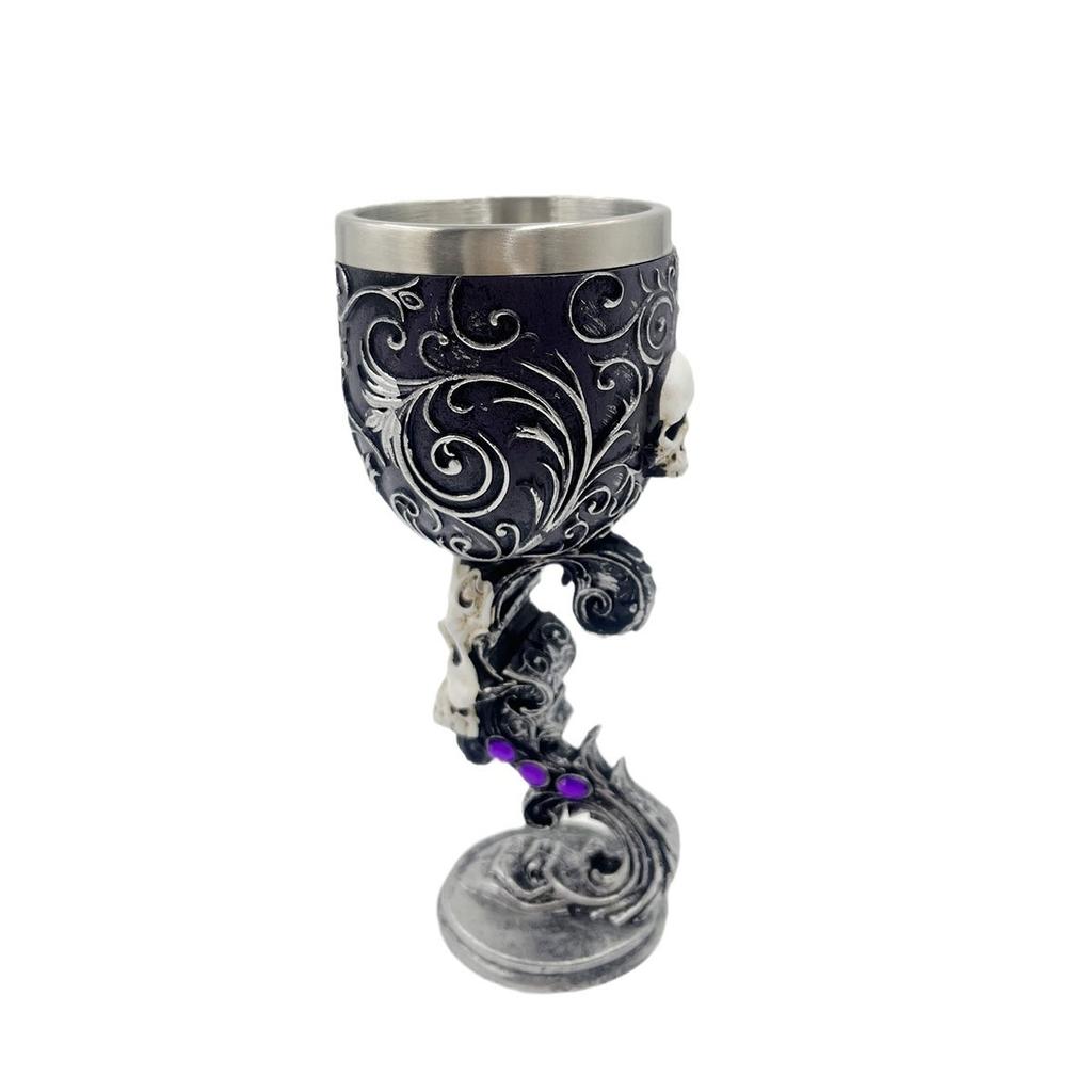 Skull goblet personality retro cocktail red wine glass resin wine glass goth movie peripheral cup