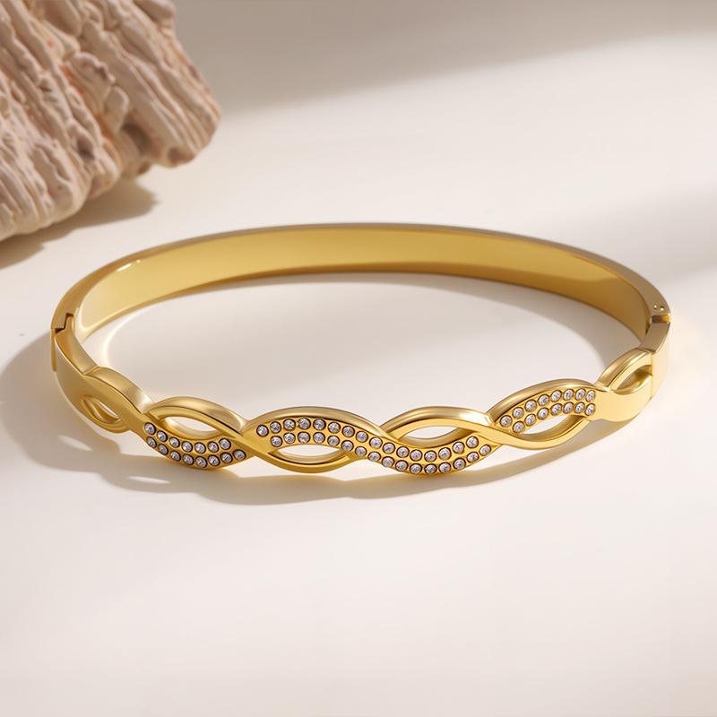 Titanium Steel Wave Pattern Buckle Women's High-end Cross Bracelet Bracelet