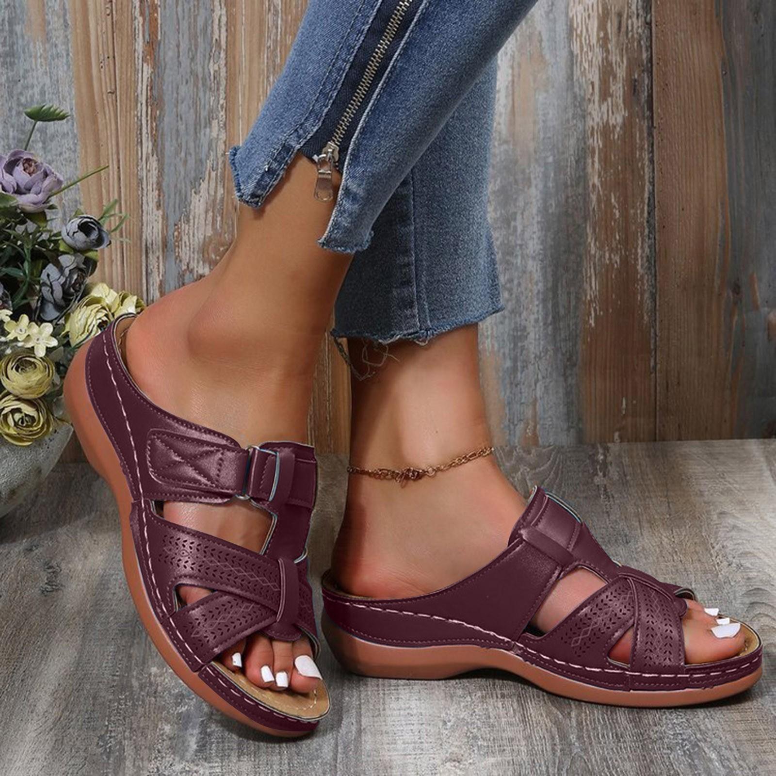 

Новые женские пляжные однотонные сандалии на танкетке с круглым носком и танкеткой на толстой подошве 36 винный