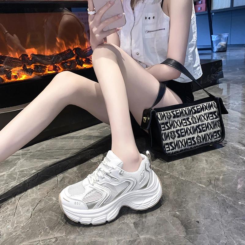 Modne Damskie Sneakersy dla Dorosłych Oddychające Buty Tatusia Damskie Wiosenne i Letnie Gruba Podeszwa Podwyższające Casualowe Buty Sportowe