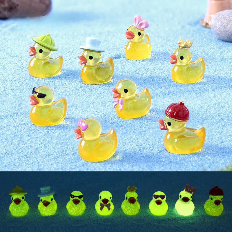30pcs Luminous Resin Mini Yellow Duckling Miniatures Doll House Glow-in-the-Dark Ducks Figurines for DIY Aquarium Garden Decor