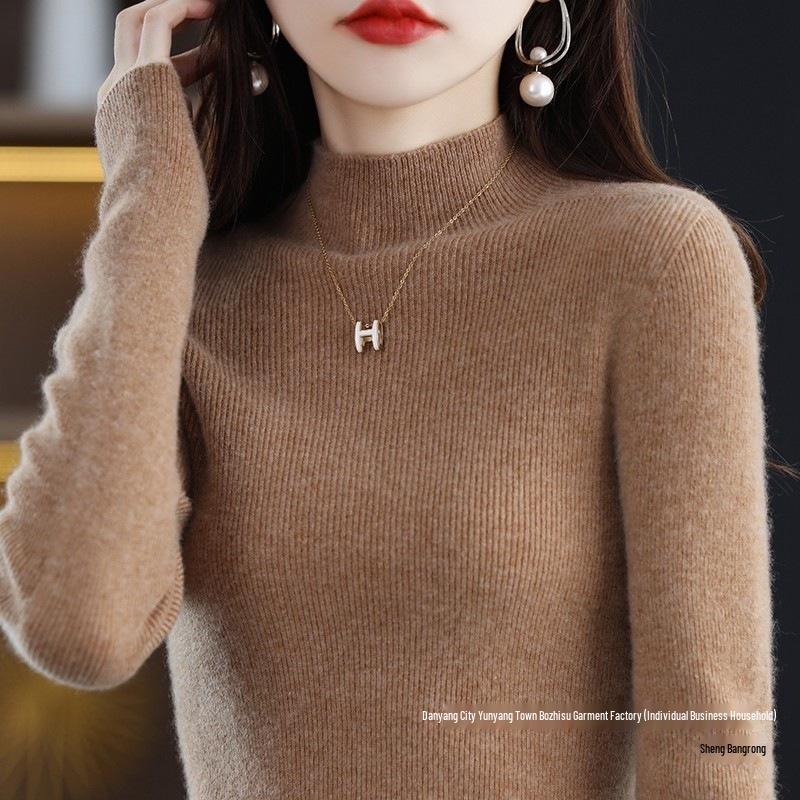 Första Linjens Damstickad Tröja med Halvhög Hals i Ullblandning – Höst/Vinter Smalstickad Basplagg