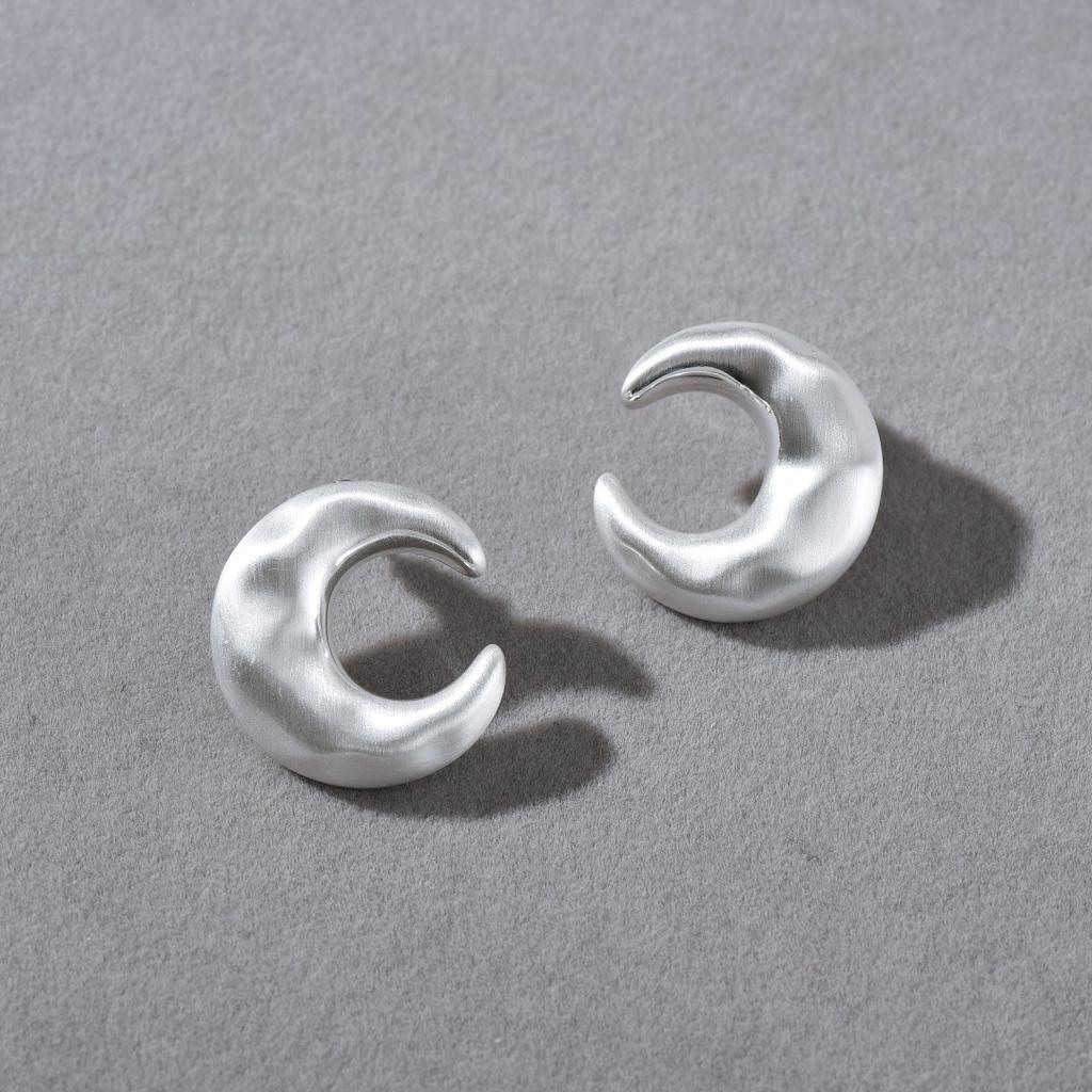 Simple And Exquisite Gold And Silver Crescent Moon Handmade Brushed S925 Silver Needle Stud Earrings Niche Fashion High Sense Earrings Women