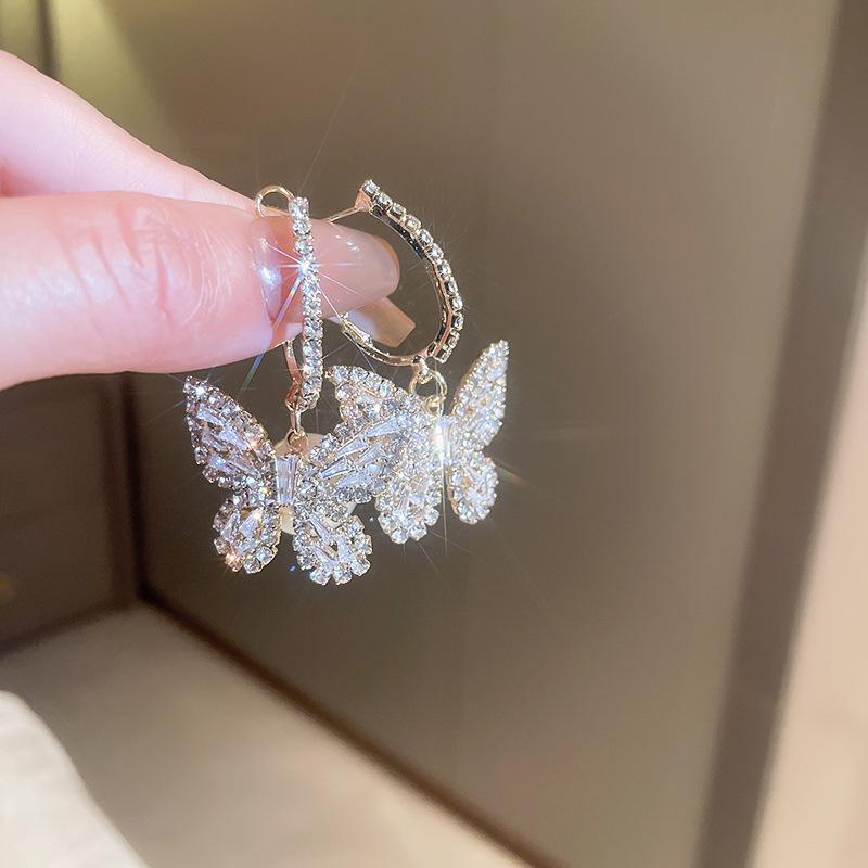 Silver Needle Luxury Zircon Flower & Butterfly Pearl Earrings - High-End French Retro Autumn/Winter Style