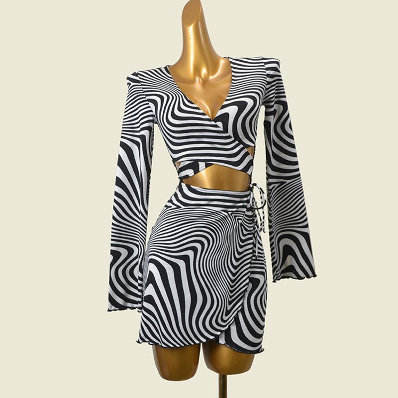 

Bell Sleeve Sexy Low Cut Dress Fashion Wind Foreign Trade Original Order Shoelace Hip Bag Irregular Skirt Zebra Pattern S
