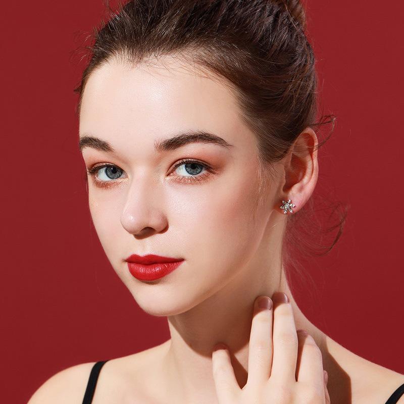 925 Sterling Silver Snowflake Stud Earrings: Women's Autumn & Winter Fashion, Christmas Gift, Trendy Dangle Ear Jewelry.