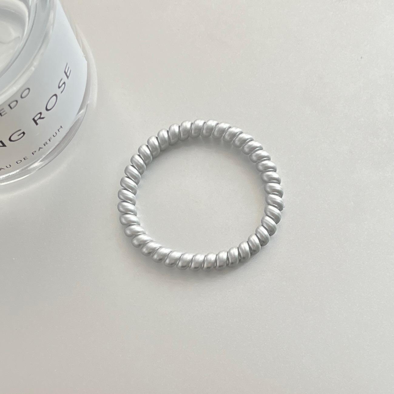 

Срібна телефонна гумка для волосся: Мінімалістичний, Універсальний, Еластичний та Стильний Корейський Дизайн для Жінок